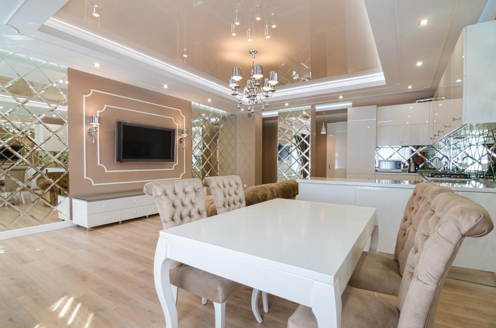 Royal Art-Deco Apartment Лвив Екстериор снимка